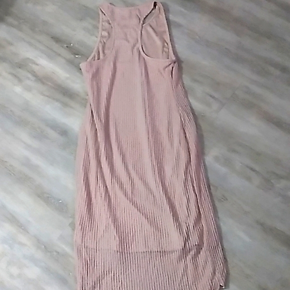 Tan dress - Picture 2 of 3